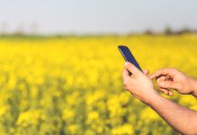 Two apps named ‘CHC Farm Machinery and Krishi Kisan App for Geo Tagging’ were launched