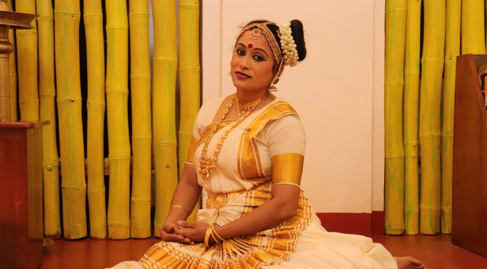 Mohiniyattam: transformation to reality and to empowerment, Sangeetha Iyer