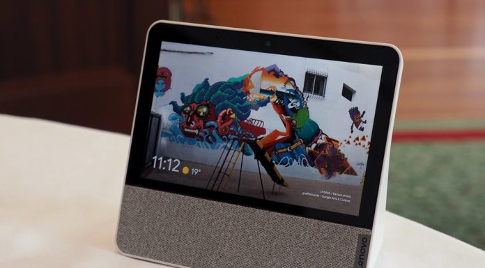 Lenovo Launches smart display 7, smart bulb and smart camera in India.